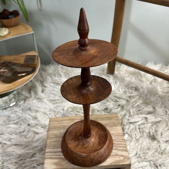 Wooden Earring & Ring Holder Rustic And Distressed - Picture 6 of 17